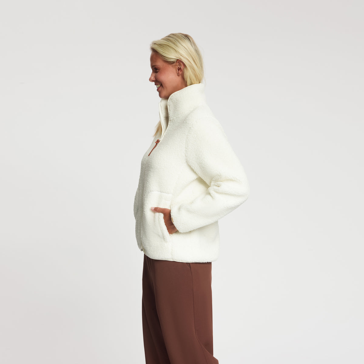 Tara Women - Outdoor Vest - Teddy - Off-White MV2